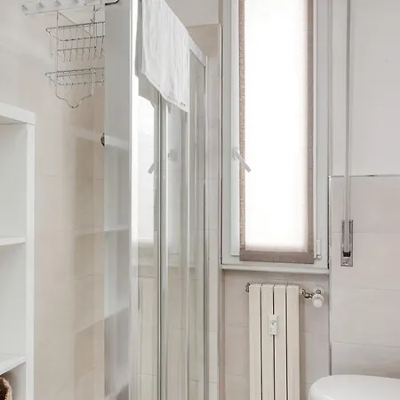Ideal Rent - Dino Campana 8 *