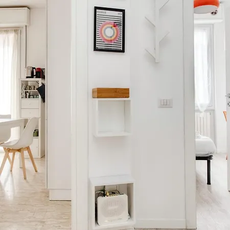 Ideal Rent - Dino Campana 8 Μιλάνο