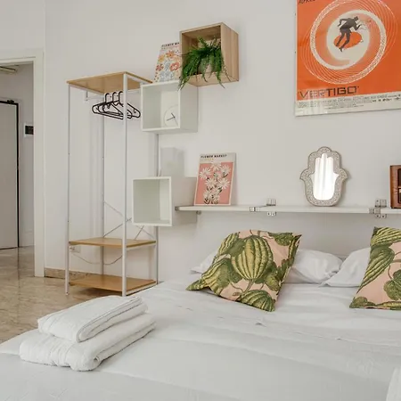 Ideal Rent - Dino Campana 8 Διαμέρισμα *